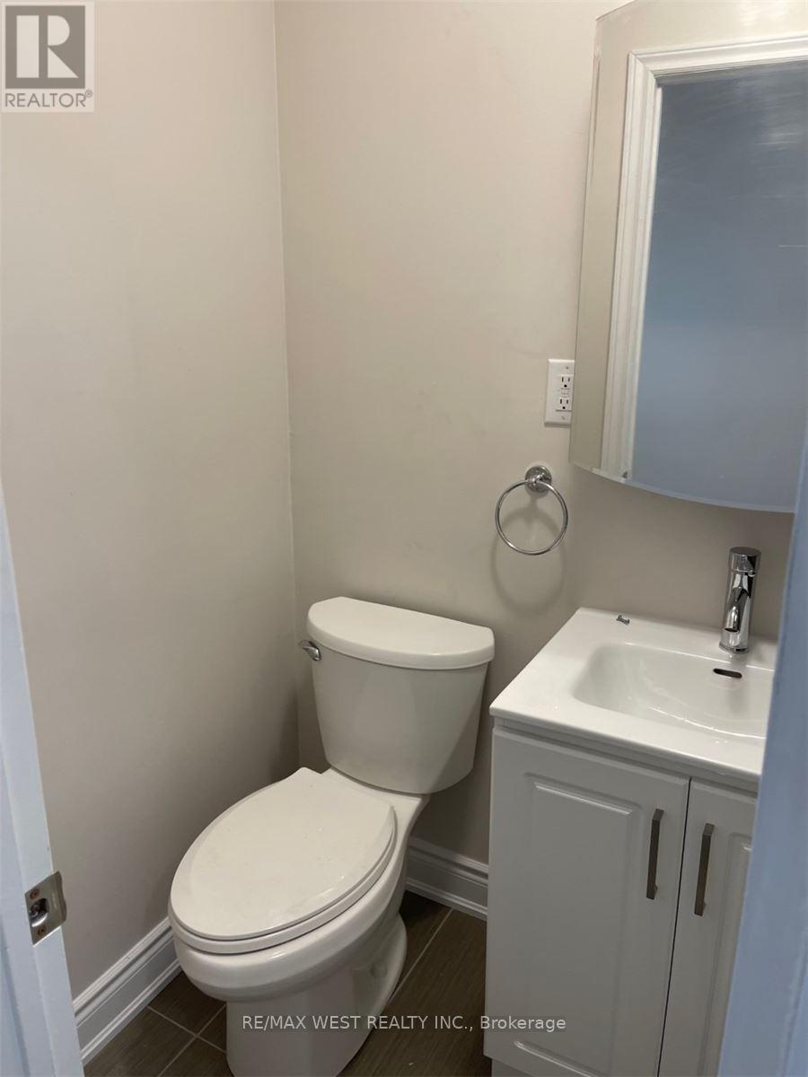 Bsmt - 18 Linkdale Road, Brampton, Ontario  L6V 2Y4 - Photo 19 - W12608374