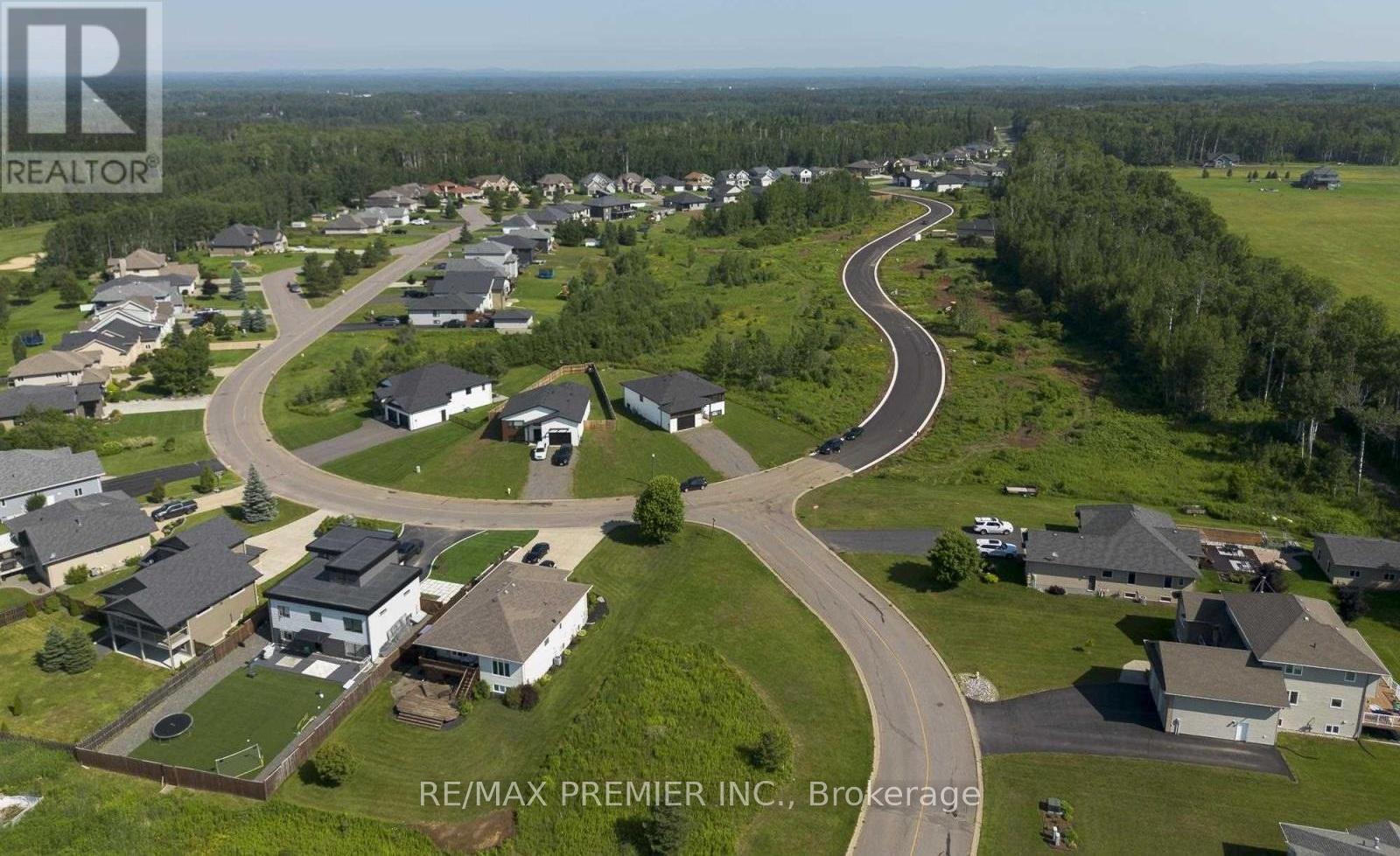 2980 KING GEORGE'S PARK DRIVE, Thunder Bay, Ontario