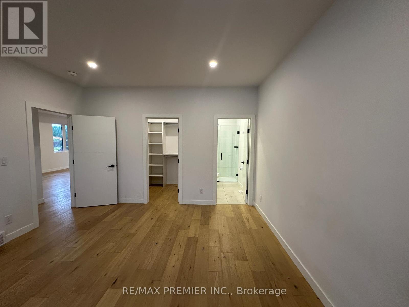 2980 King George's Park Drive, Thunder Bay, Ontario  P7K 0S4 - Photo 16 - X12608372