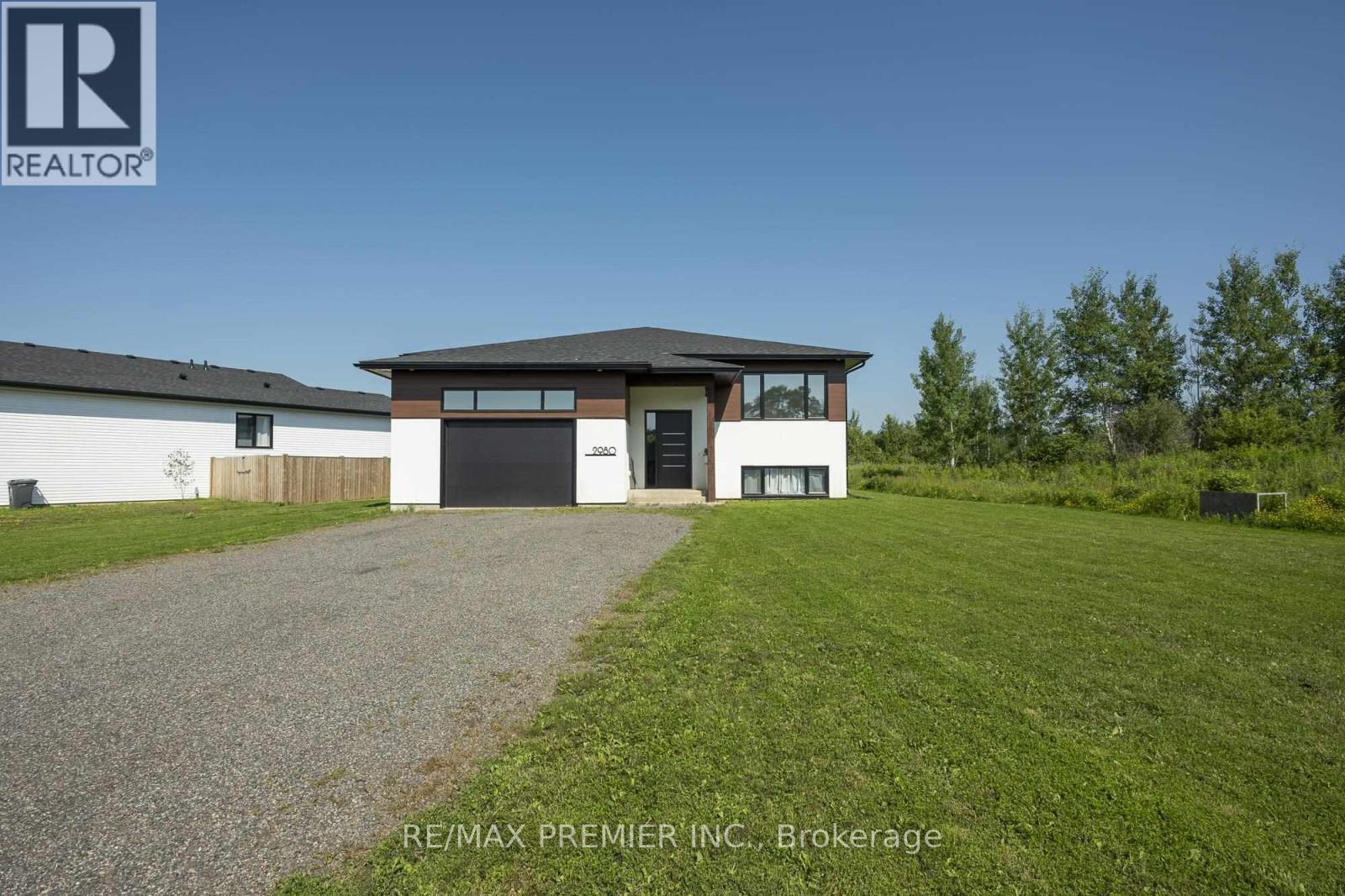 2980 King George's Park Drive, Thunder Bay, Ontario  P7K 0S4 - Photo 21 - X12608372