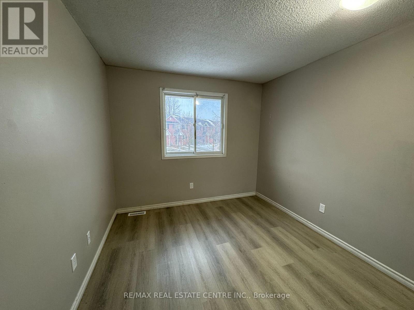 34 - 190 Fleming Drive, London East, Ontario  N5V 5B8 - Photo 17 - X12270892