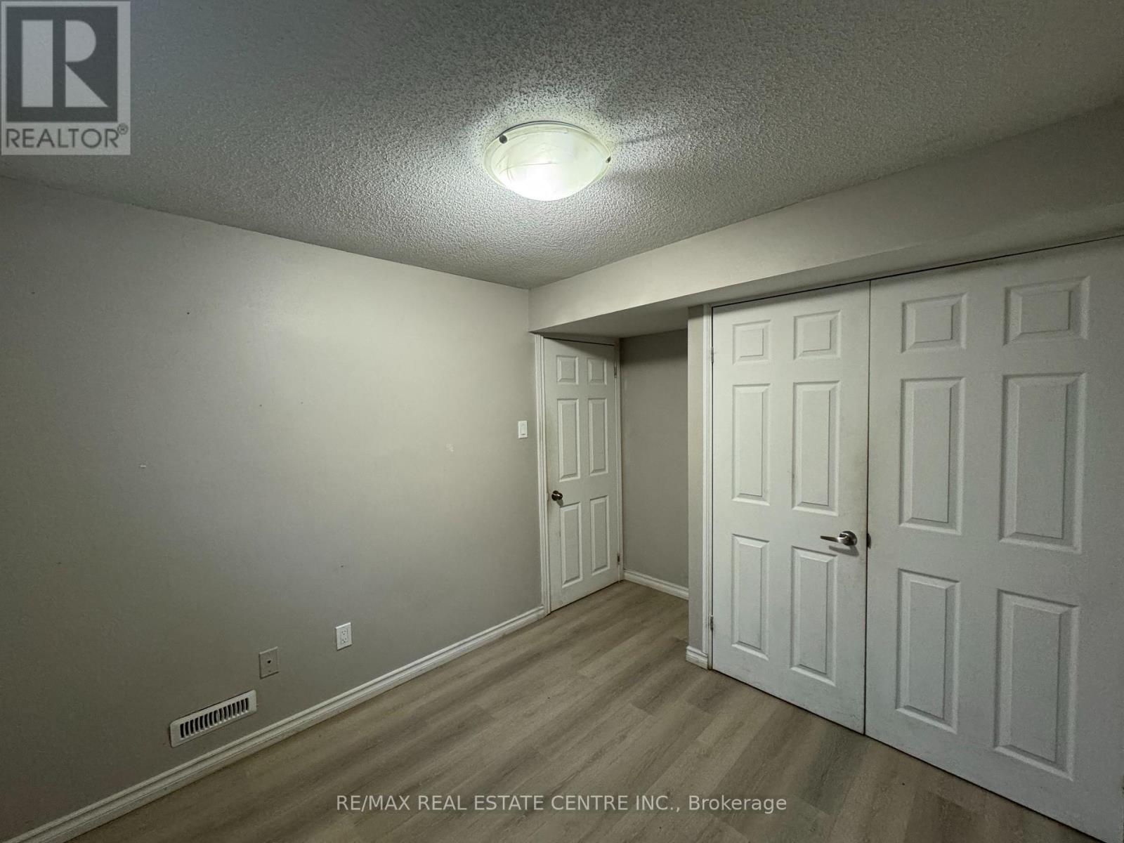 34 - 190 Fleming Drive, London East, Ontario  N5V 5B8 - Photo 30 - X12270892