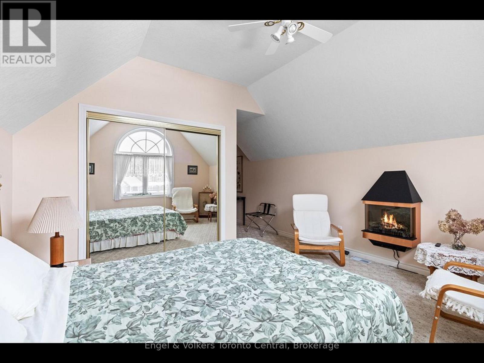 110 Aberdeen Court, Blue Mountains, Ontario  N0H 1J0 - Photo 16 - X12608394