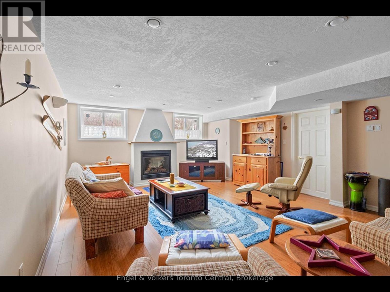 110 Aberdeen Court, Blue Mountains, Ontario  N0H 1J0 - Photo 19 - X12608394