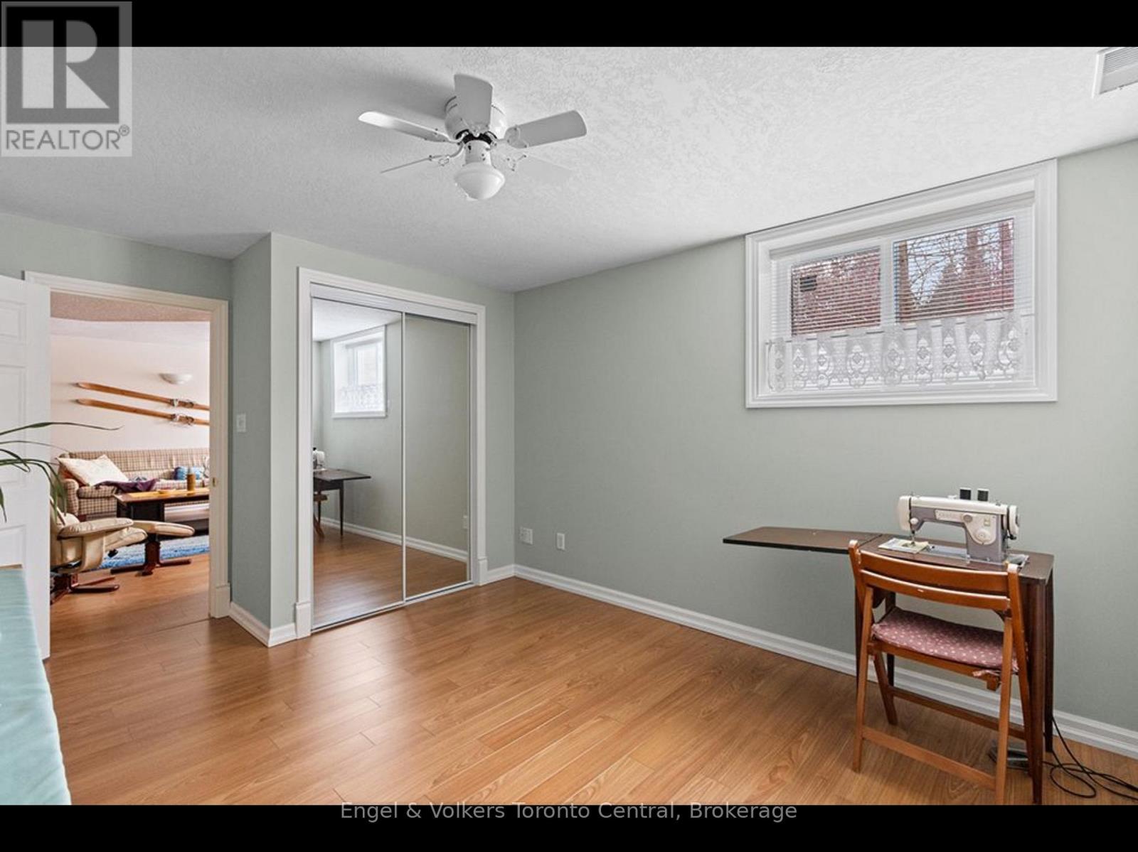 110 Aberdeen Court, Blue Mountains, Ontario  N0H 1J0 - Photo 23 - X12608394