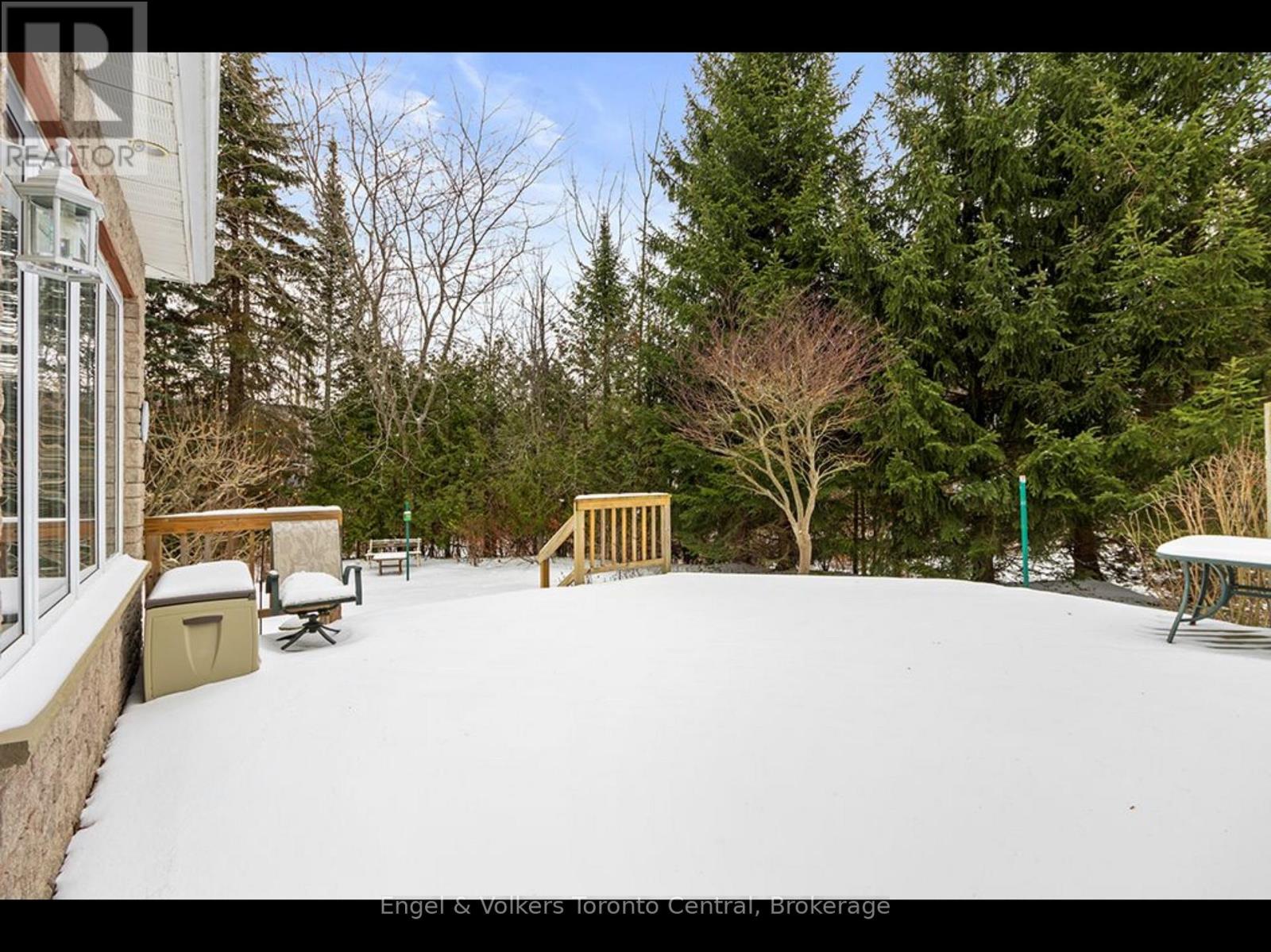 110 Aberdeen Court, Blue Mountains, Ontario  N0H 1J0 - Photo 27 - X12608394