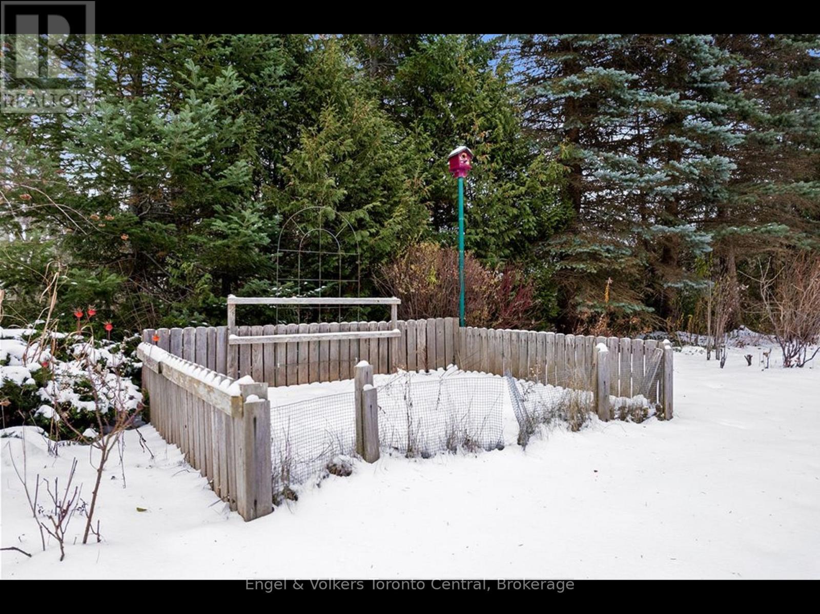110 Aberdeen Court, Blue Mountains, Ontario  N0H 1J0 - Photo 31 - X12608394