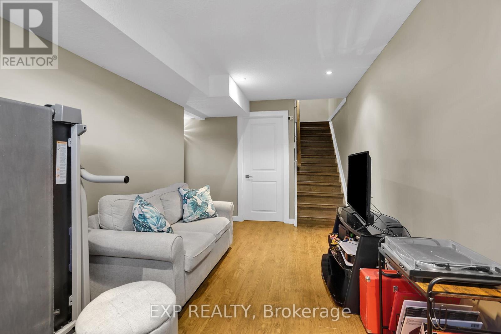 2221 Tribalwood Street, London North, Ontario  N6G 0R4 - Photo 26 - X12372783