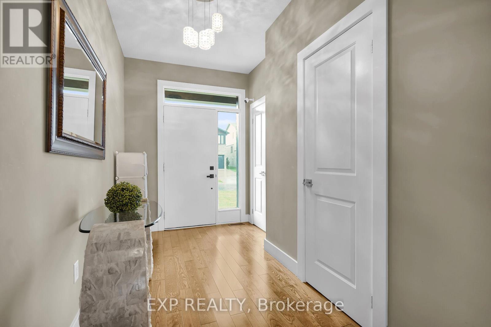 2221 Tribalwood Street, London North, Ontario  N6G 0R4 - Photo 5 - X12372783