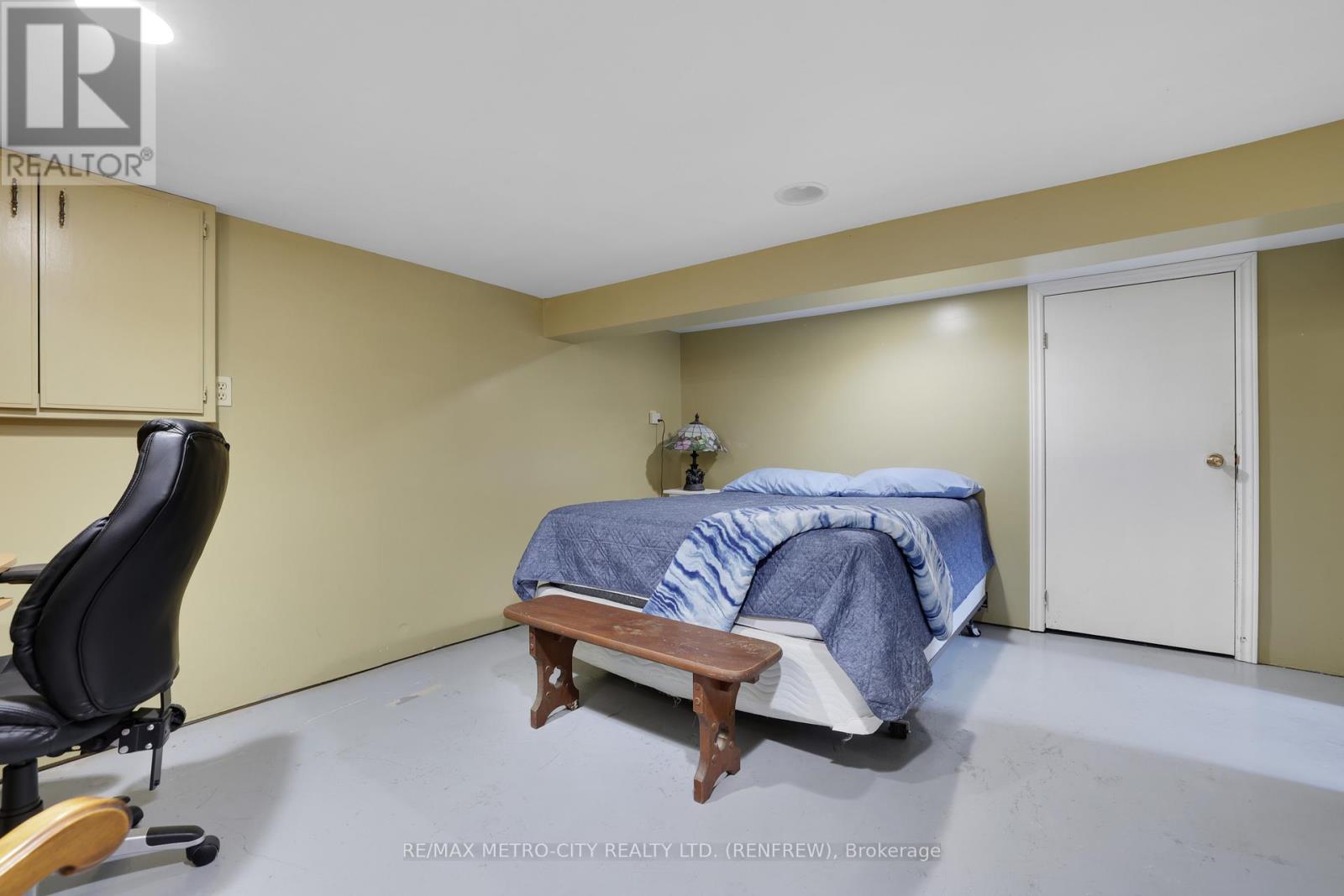 43 Pembroke Street, Whitewater Region, Ontario  K0J 1K0 - Photo 23 - X12608396