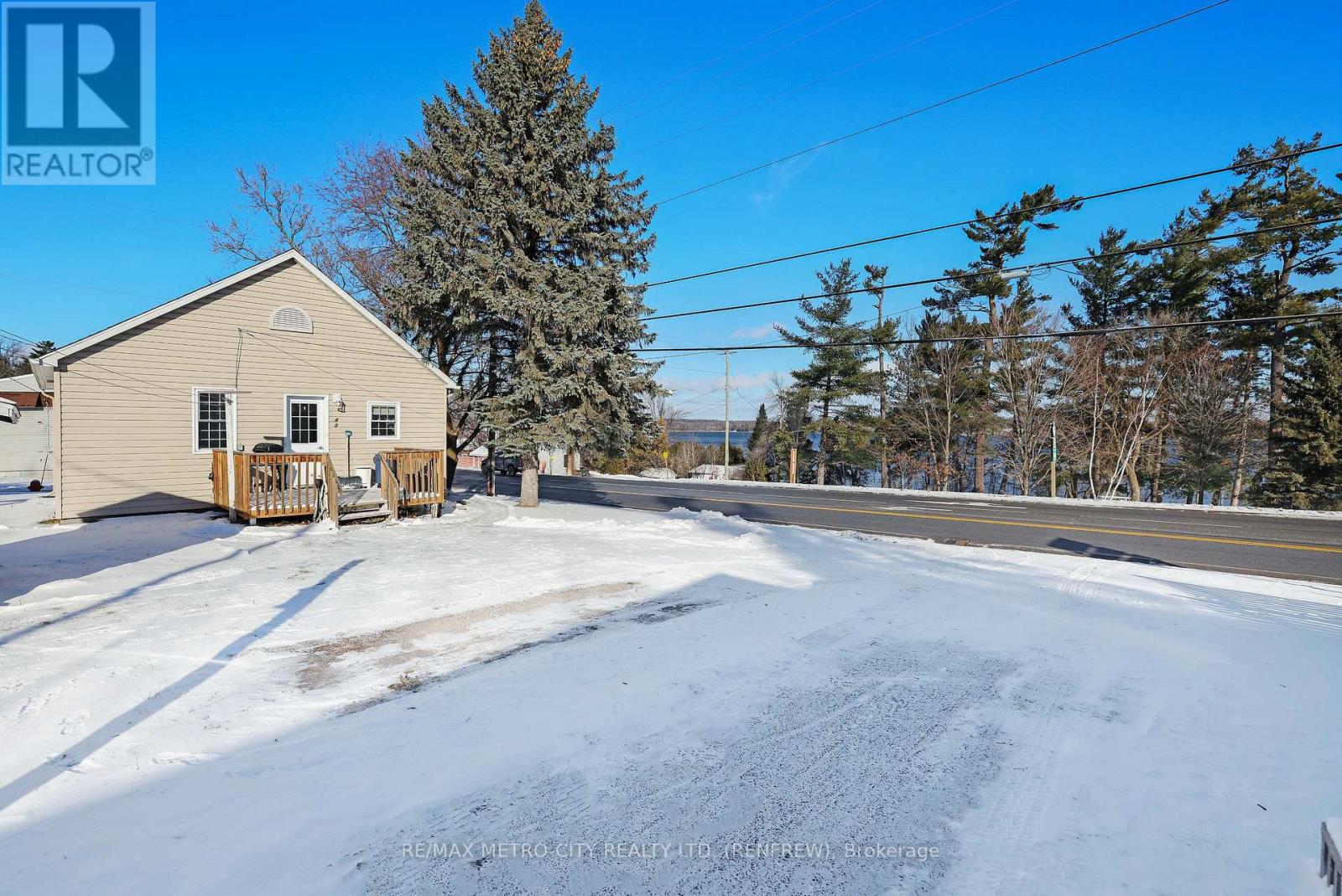 43 Pembroke Street, Whitewater Region, Ontario  K0J 1K0 - Photo 26 - X12608396