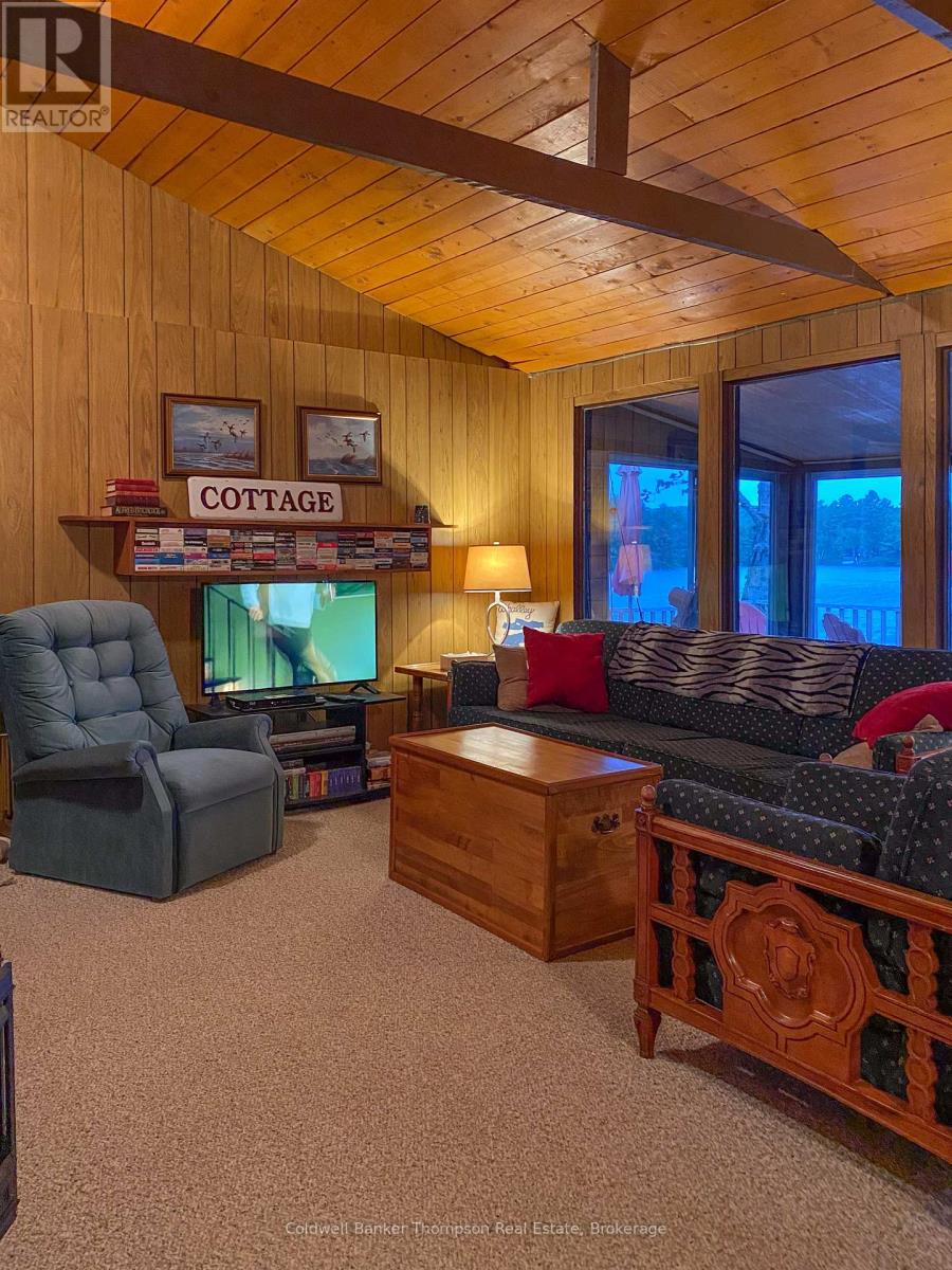 26 Spruce Lane, Magnetawan, Ontario P0A 1C0 - Photo 4 - X12608370