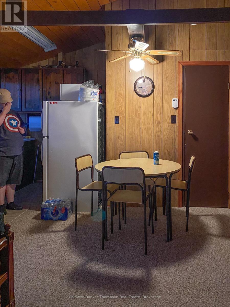 26 Spruce Lane, Magnetawan, Ontario P0A 1C0 - Photo 9 - X12608370