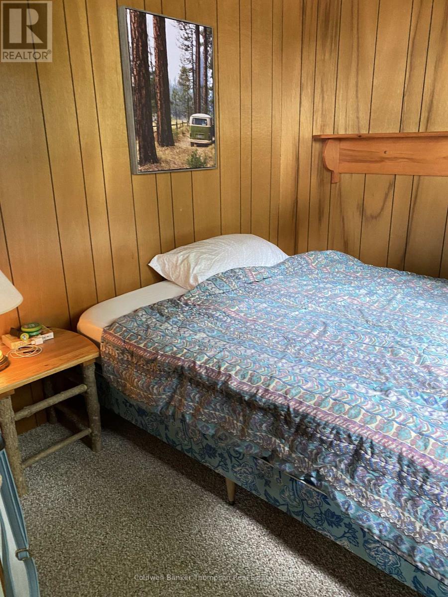 26 Spruce Lane, Magnetawan, Ontario P0A 1C0 - Photo 14 - X12608370