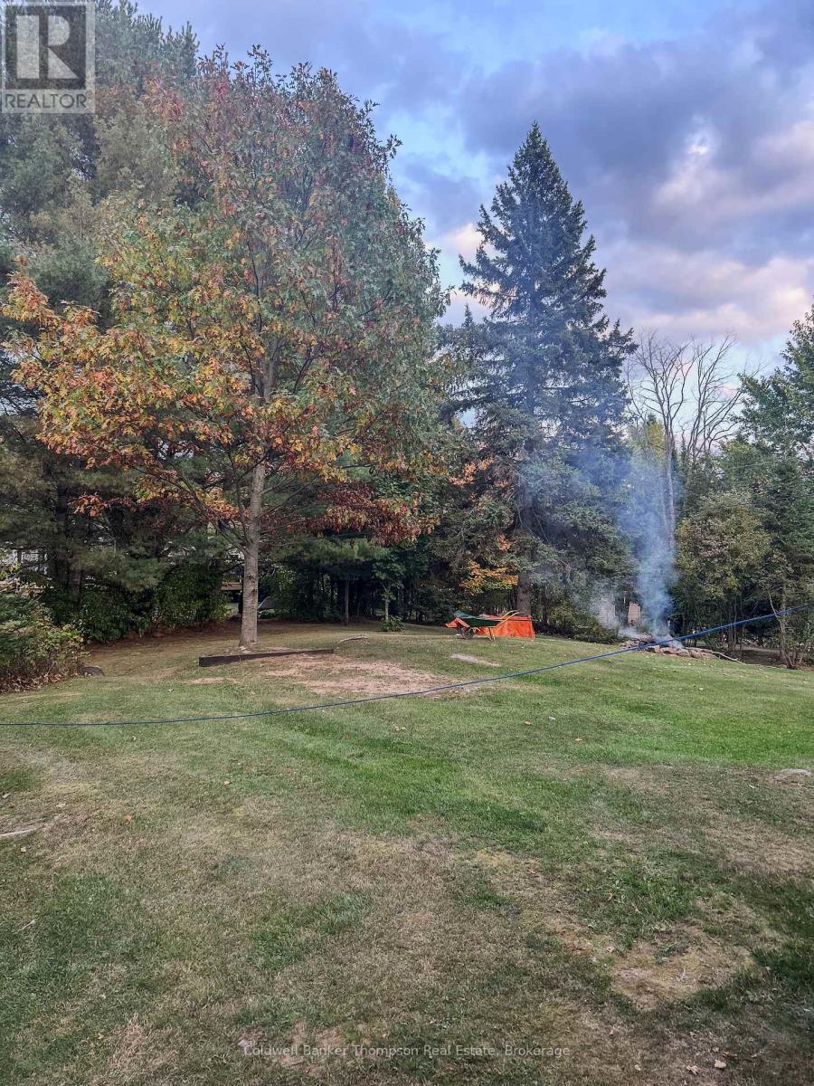 26 Spruce Lane, Magnetawan, Ontario P0A 1C0 - Photo 22 - X12608370