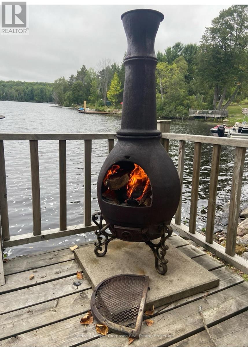 26 Spruce Lane, Magnetawan, Ontario P0A 1C0 - Photo 17 - X12608370