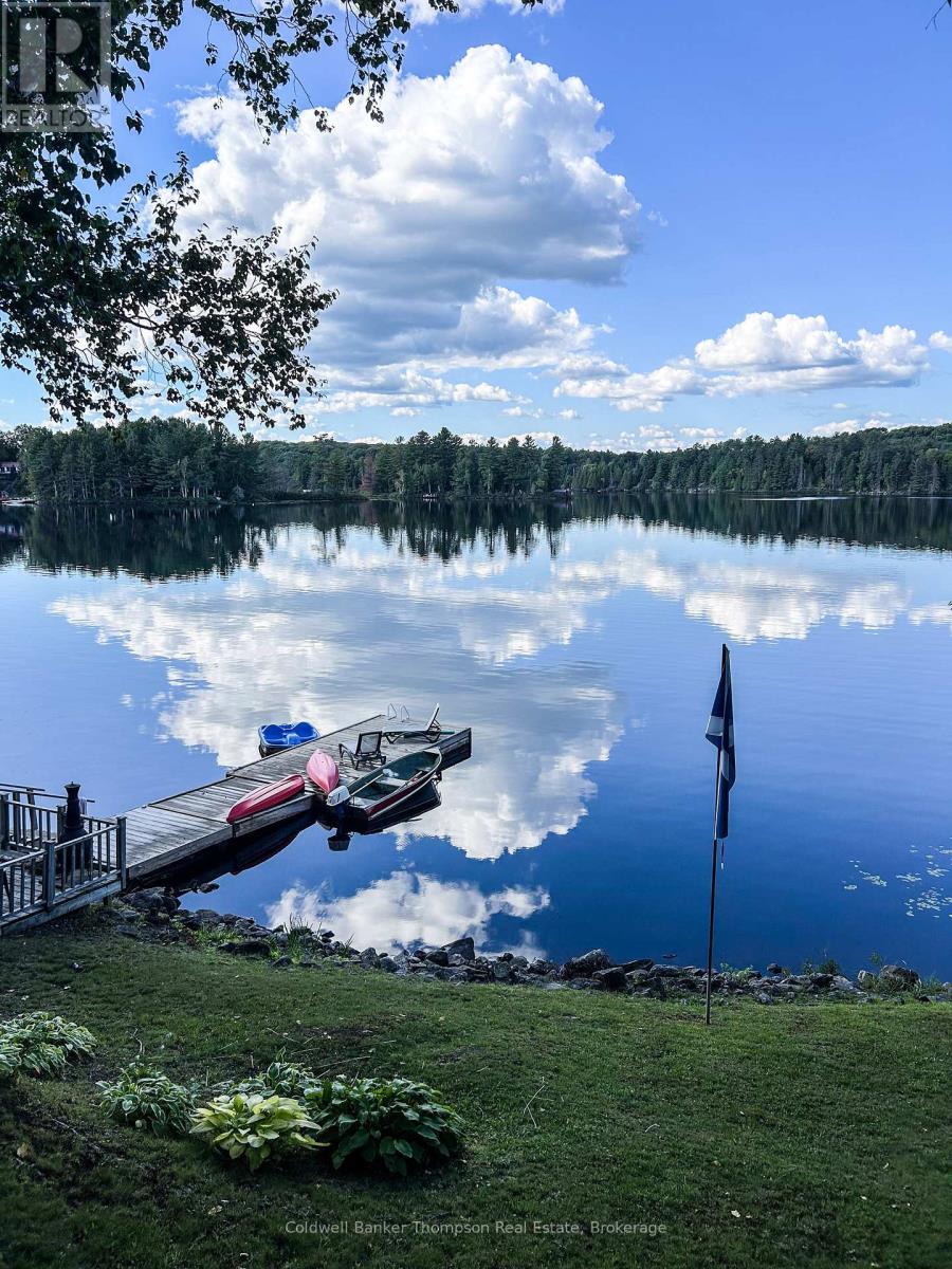 26 Spruce Lane, Magnetawan, Ontario P0A 1C0 - Photo 18 - X12608370