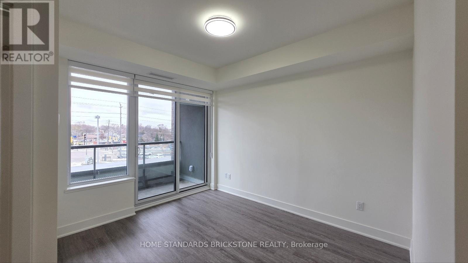 215 - 185 Deerfield Road, Newmarket, Ontario  L3Y 0G7 - Photo 10 - N12608386