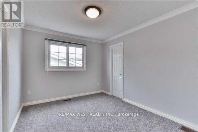 Upper - 18 Linkdale Road, Brampton, Ontario  L6V 2Y4 - Photo 13 - W12608384