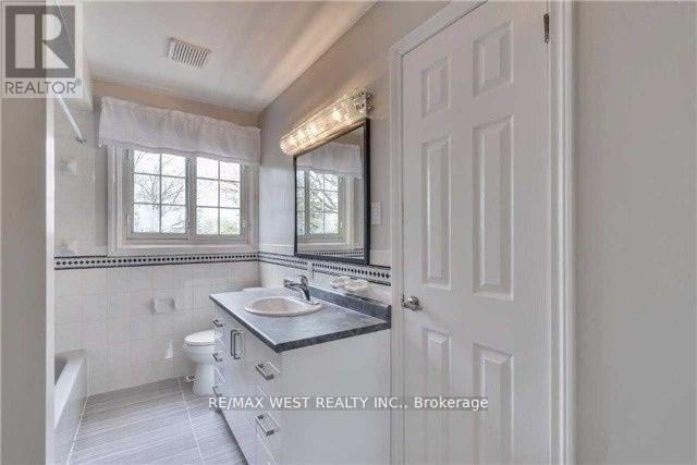 Upper - 18 Linkdale Road, Brampton, Ontario  L6V 2Y4 - Photo 15 - W12608384