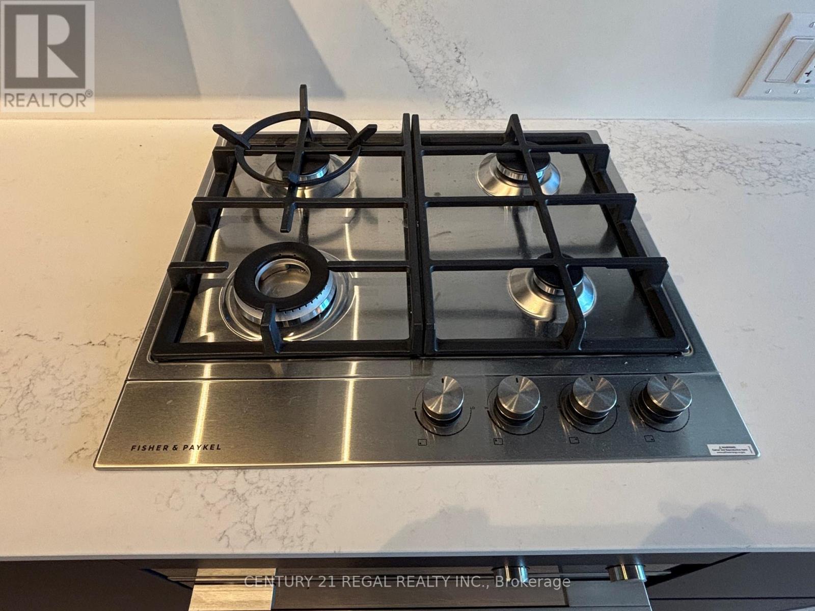 309 - 2625 Dundas Street W, Toronto, Ontario  M6P 1X9 - Photo 5 - W12608410