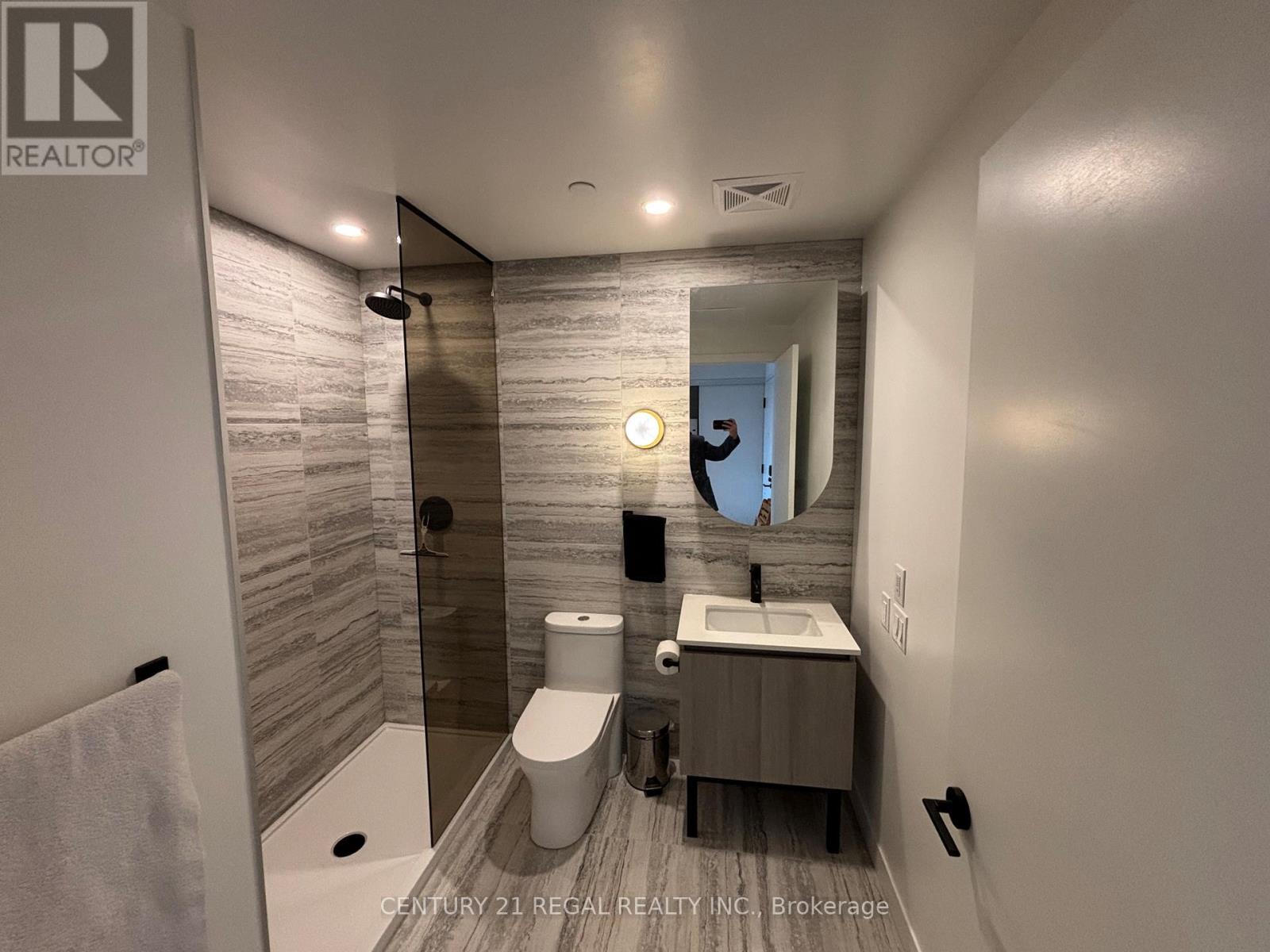 309 - 2625 Dundas Street W, Toronto, Ontario  M6P 1X9 - Photo 9 - W12608410