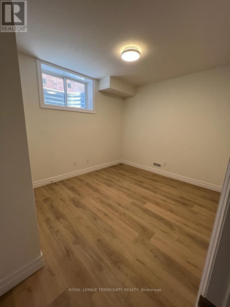 Main - 2944 Biddulph Street, London South, Ontario  N6L 0A8 - Photo 23 - X12608408