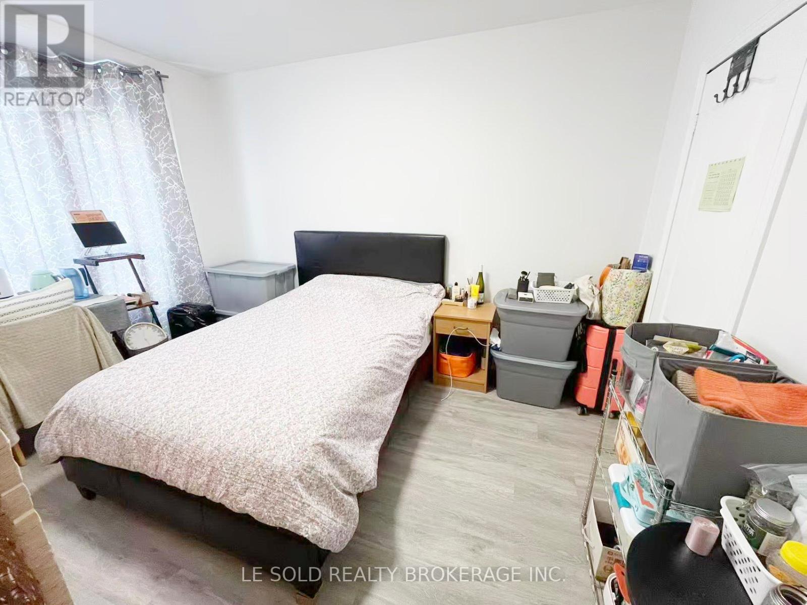 Room 202 - 81 Hallam Street, Toronto, Ontario  M6H 1W7 - Photo 6 - W12607234