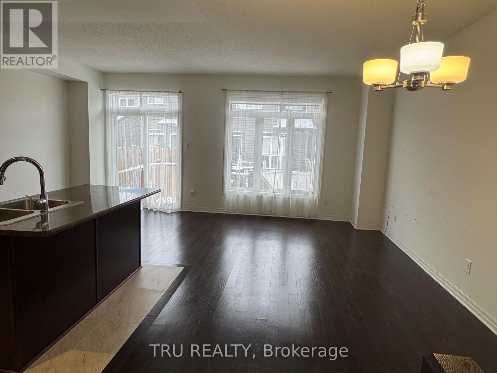 534 Rioja Street, Ottawa, Ontario  K2S 0H8 - Photo 8 - X12556456