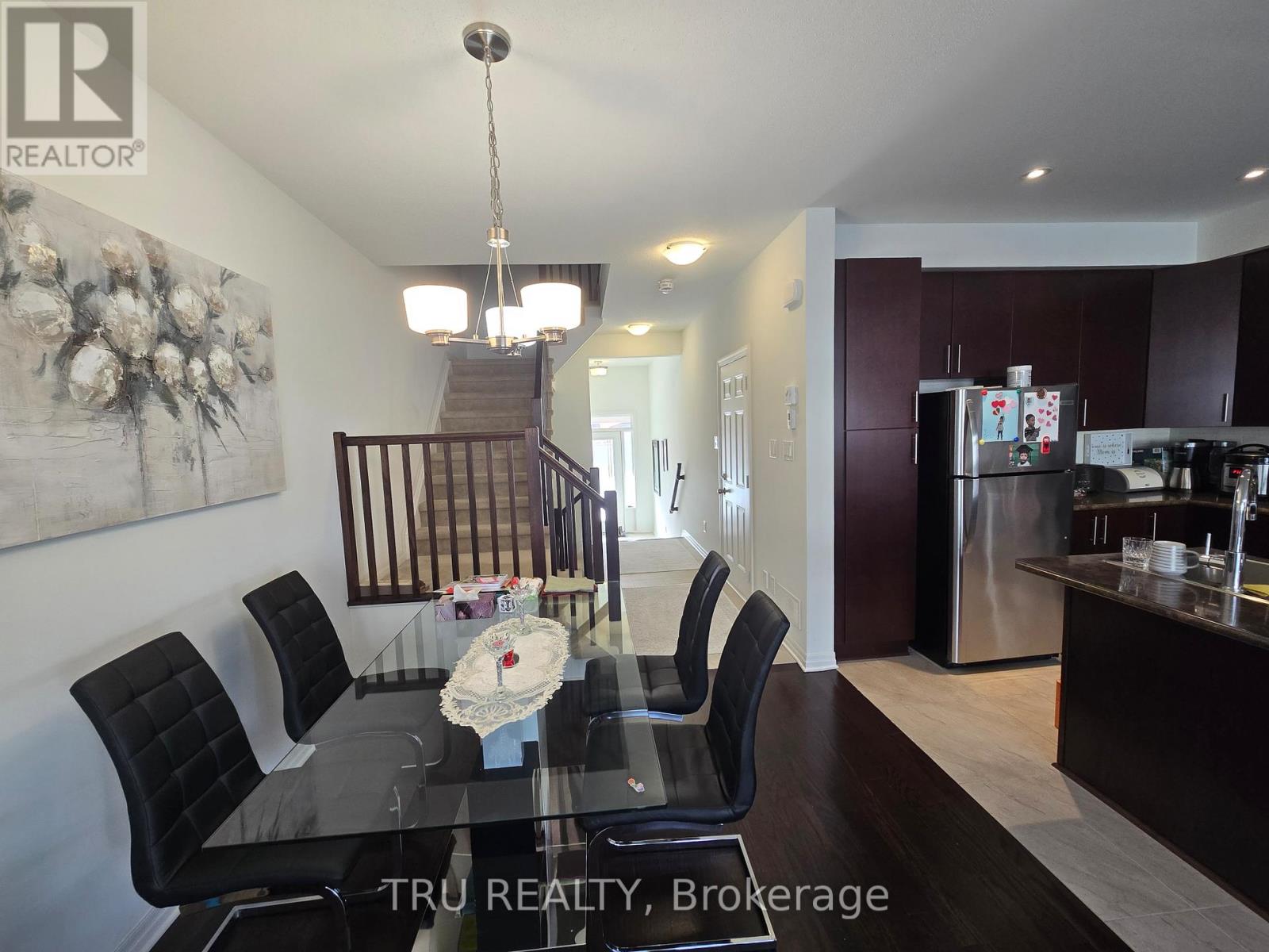 534 Rioja Street, Ottawa, Ontario  K2S 0H8 - Photo 5 - X12556456