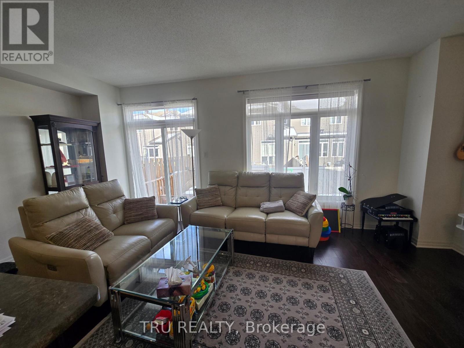 534 Rioja Street, Ottawa, Ontario  K2S 0H8 - Photo 4 - X12556456