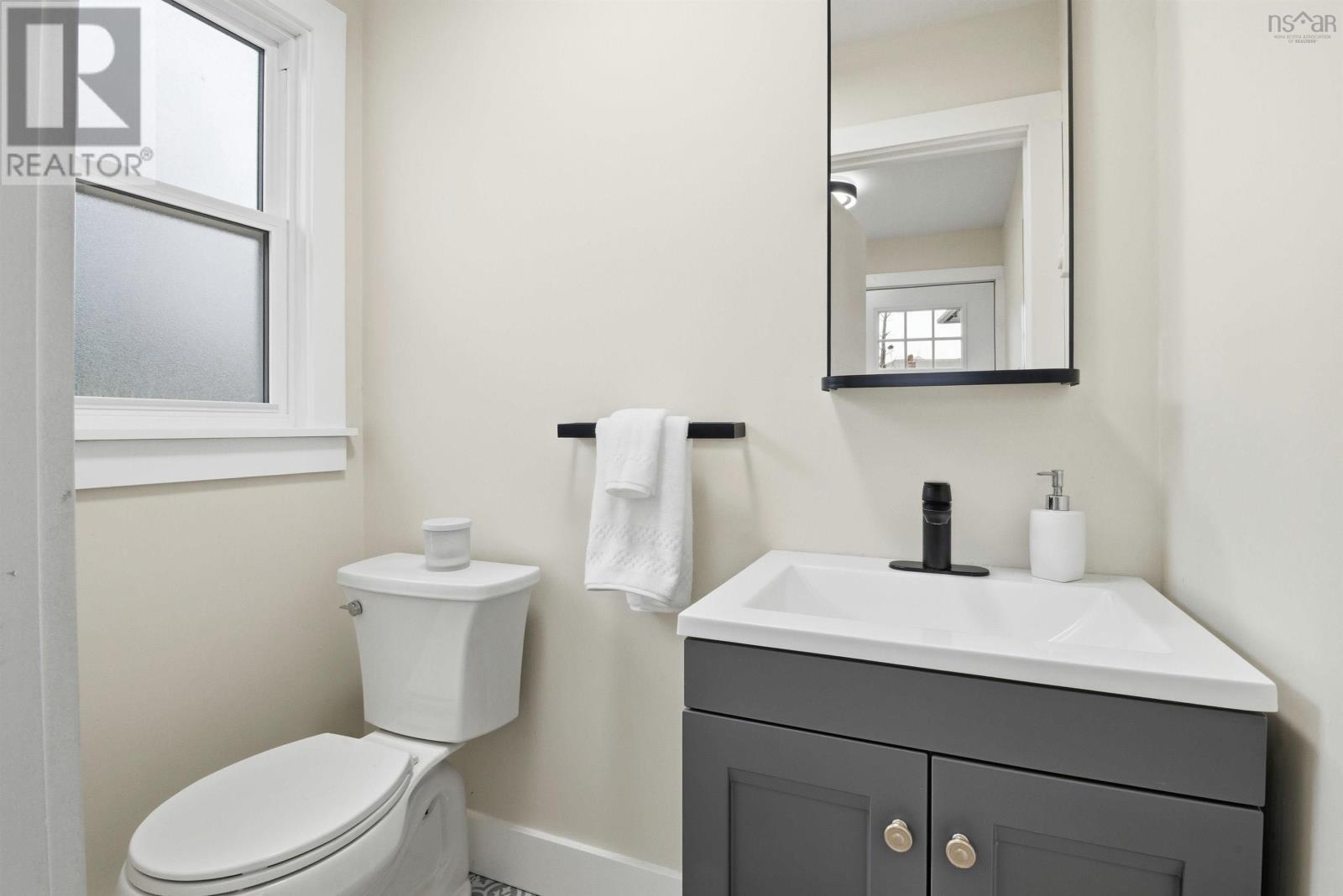 26 Downs Avenue, Halifax, Nova Scotia  B3N 2Z2 - Photo 18 - 202529046