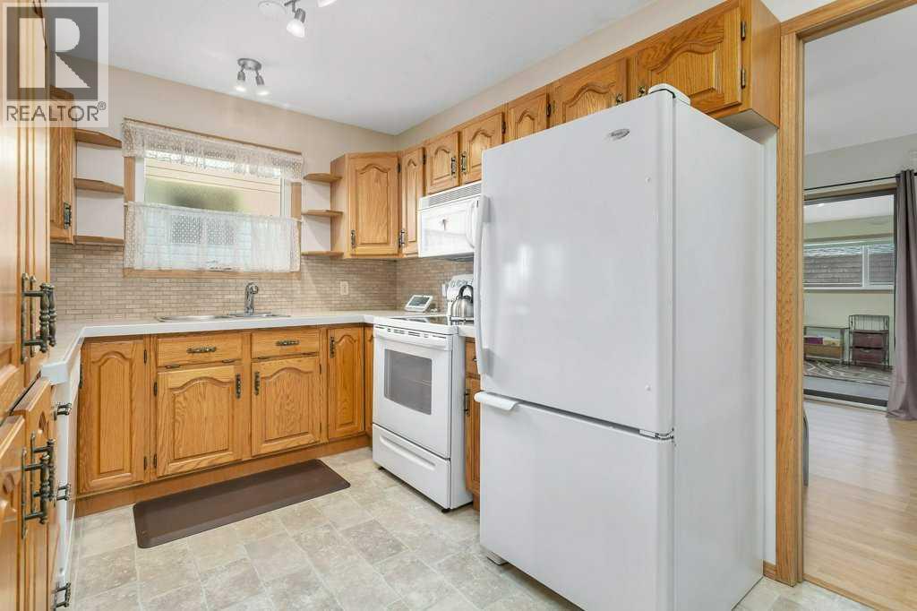 4615 52 Street, Rimbey, Alberta  T0C 2J0 - Photo 14 - A2272886