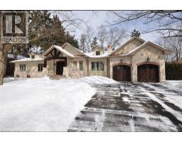 225 FORESTWOOD Drive, Oakville, Ontario