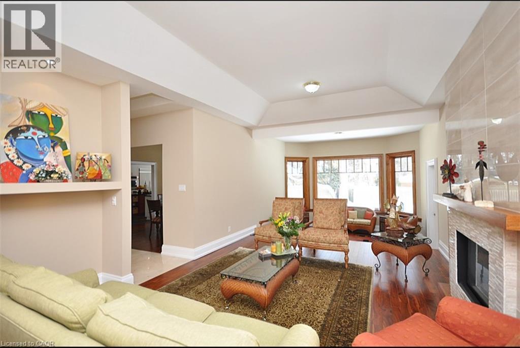 225 Forestwood Drive, Oakville, Ontario L6J 4E5 - Photo 6 - 40792274