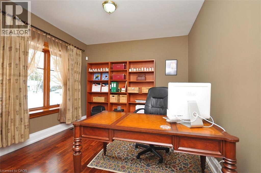 225 Forestwood Drive, Oakville, Ontario L6J 4E5 - Photo 22 - 40792274