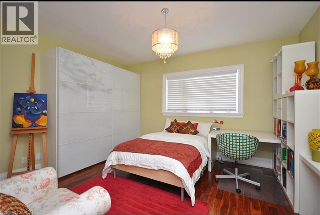 225 Forestwood Drive, Oakville, Ontario L6J 4E5 - Photo 39 - 40792274