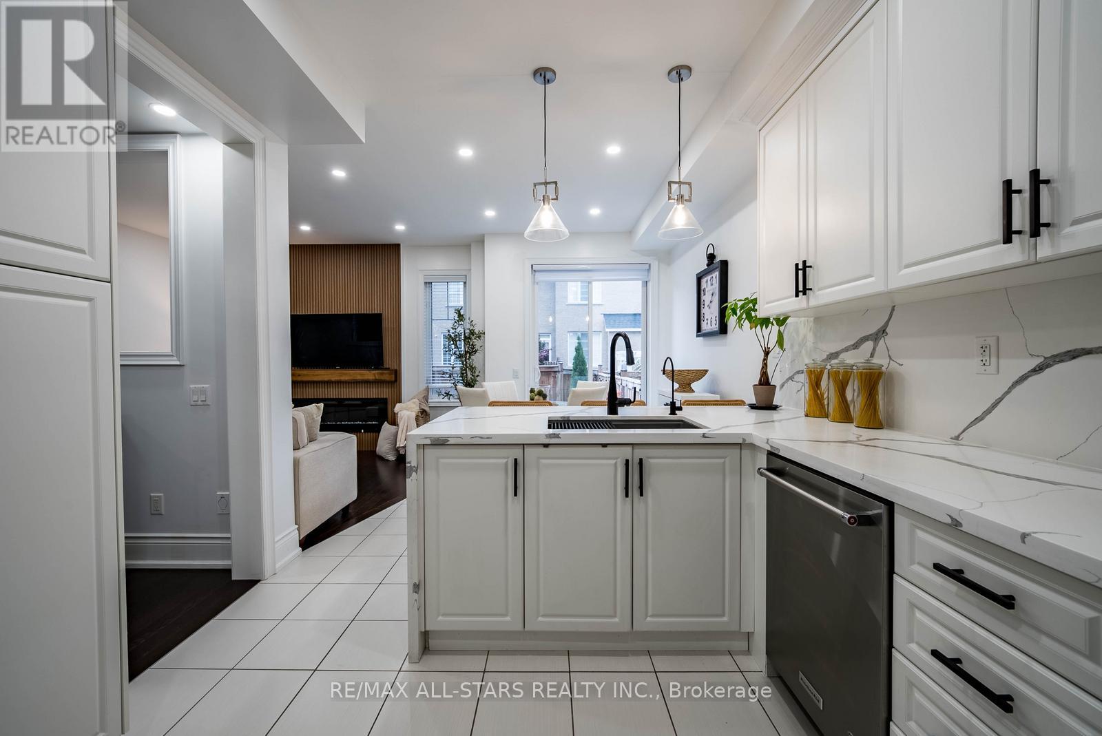 19 Kettle Valley Trail, King, Ontario  L7B 0N3 - Photo 14 - N12478002