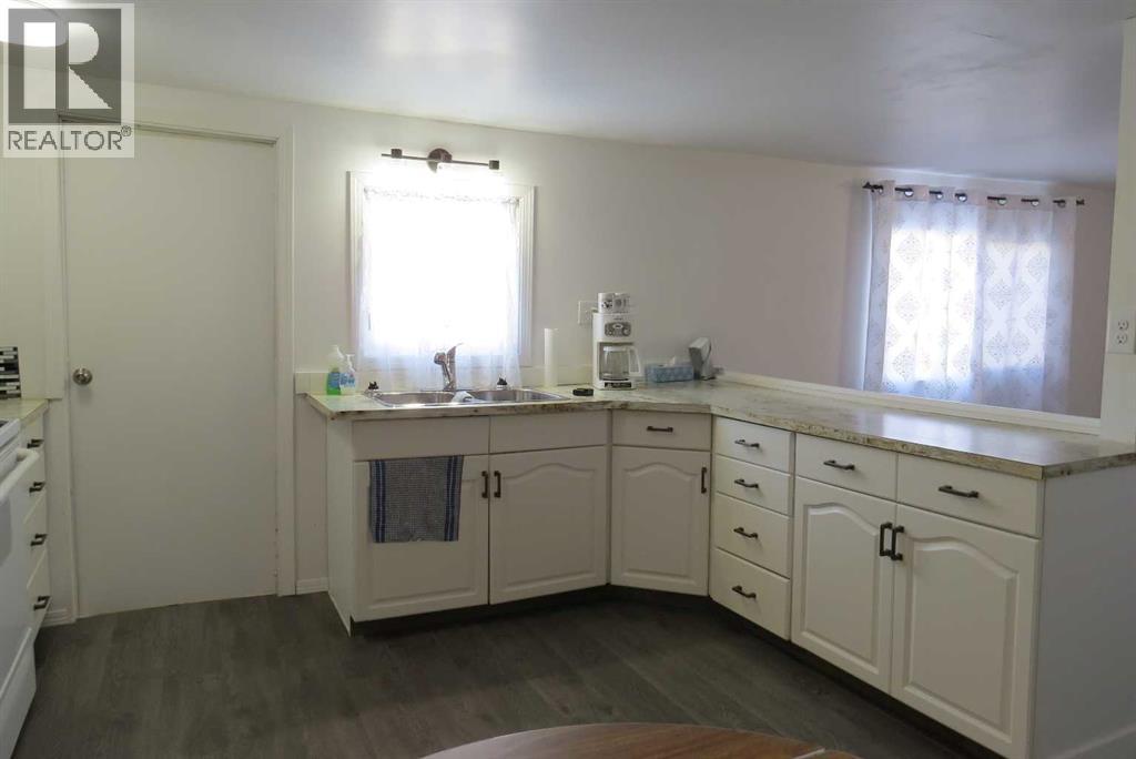 7 Parkland Estates, Raymond, Alberta  T0K 2S0 - Photo 6 - A2272740