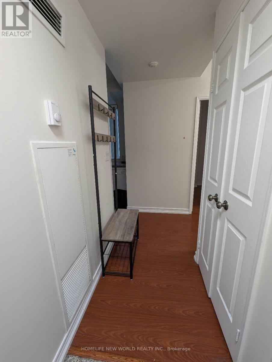 2008 - 55 Bloor Street E, Toronto, Ontario  M4W 1A9 - Photo 4 - C12608432