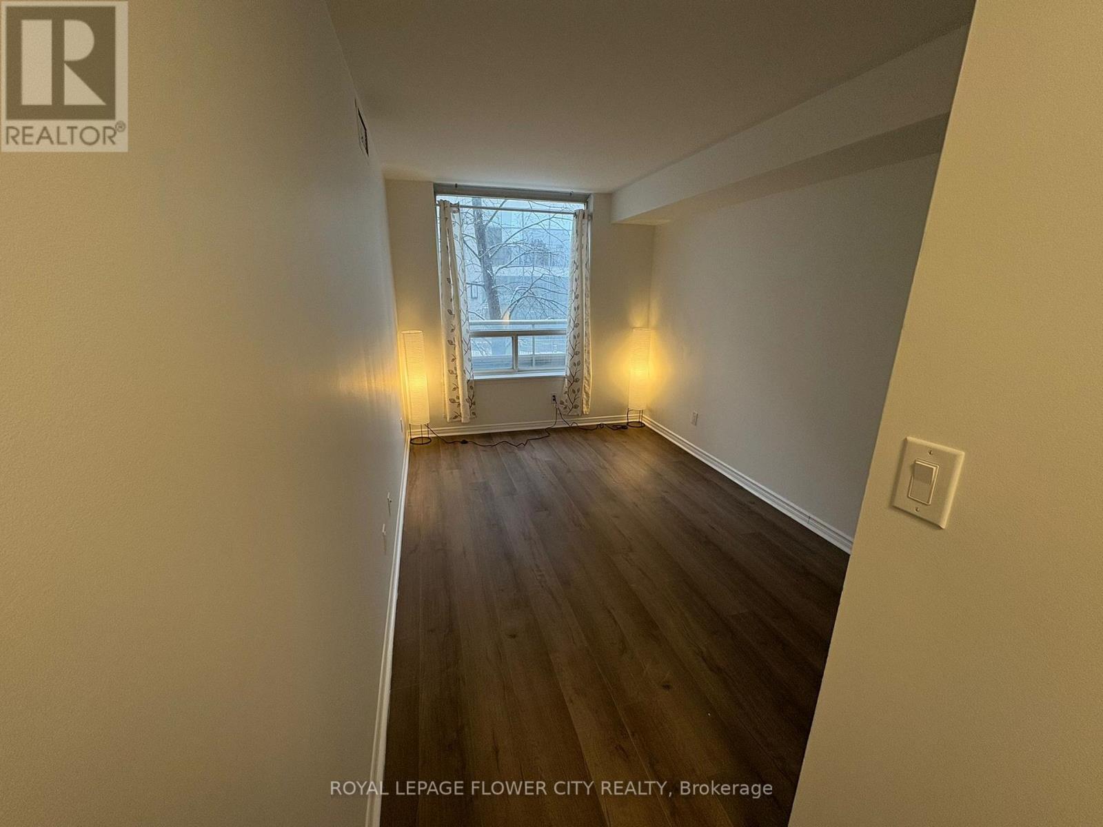 209 - 35 Empress Avenue, Toronto, Ontario  M2N 6T3 - Photo 4 - C12608442