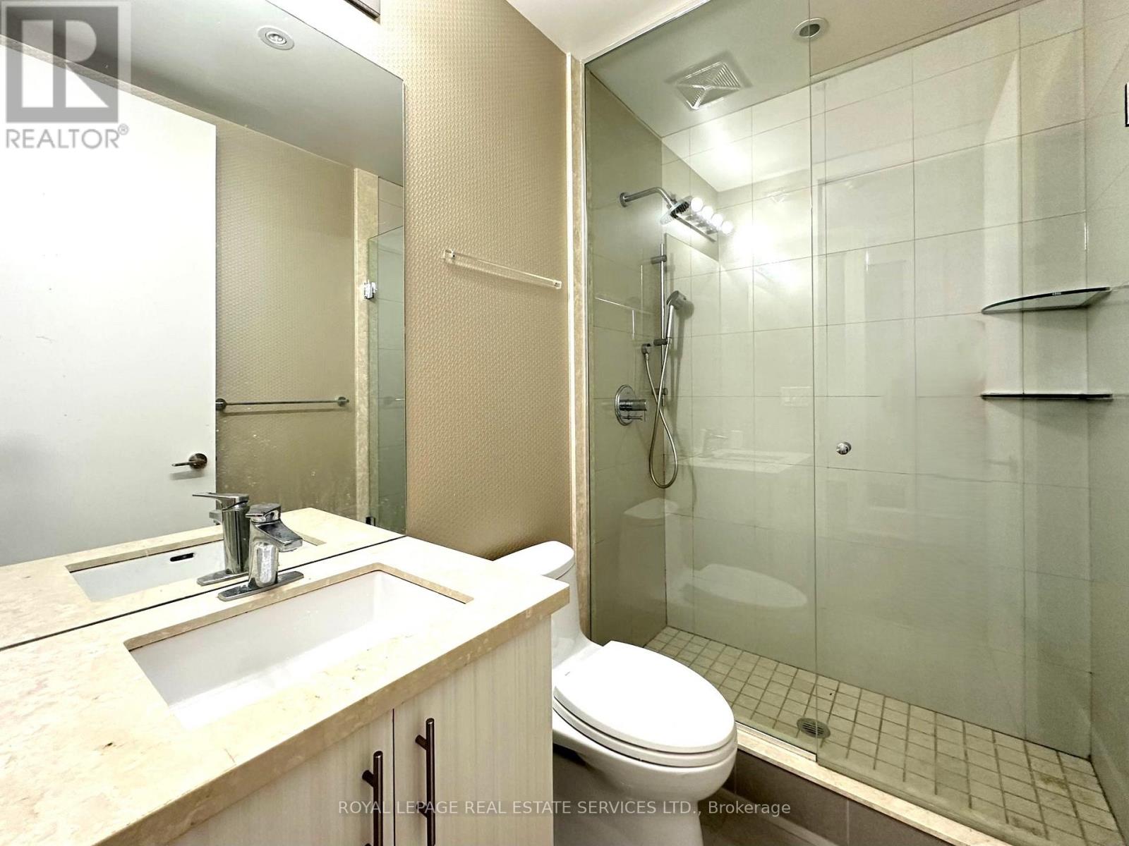 818 - 39 Queens Quay E, Toronto, Ontario  M5E 0A5 - Photo 23 - C12608444