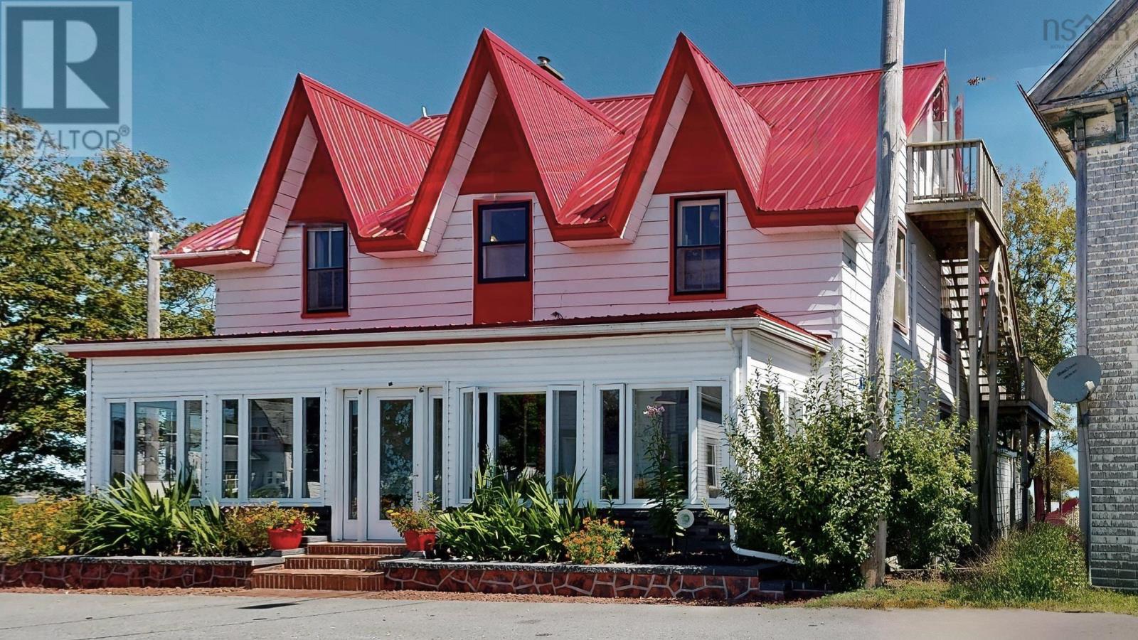 132 Hall Street, Lockeport, Nova Scotia  B0T 1L0 - Photo 1 - 202528749