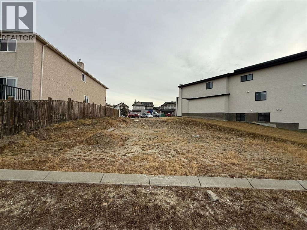 107 East Lakeview Place, Chestermere, Alberta  T1X 0A2 - Photo 2 - A2270978