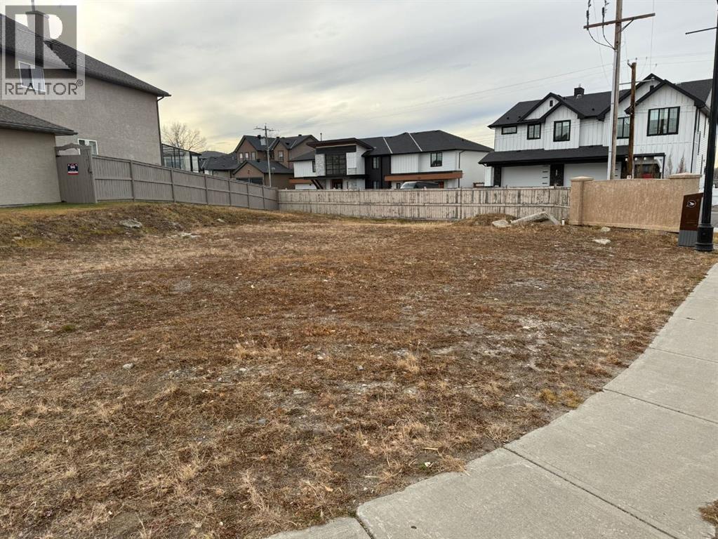 467 EAST LAKEVIEW Road, Chestermere, Alberta