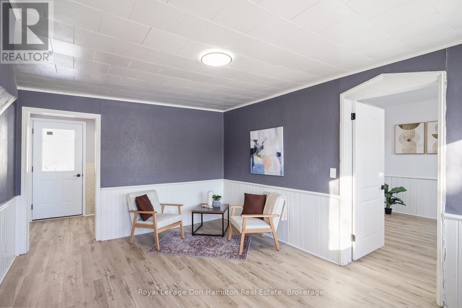 3049 Queen Street, Howick, Ontario  N0G 1V0 - Photo 19 - X12608490