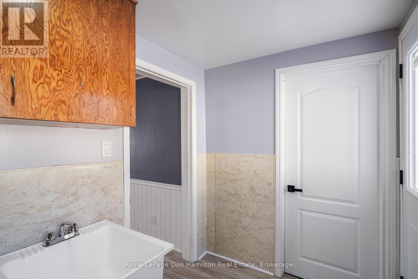 3049 Queen Street, Howick, Ontario  N0G 1V0 - Photo 22 - X12608490