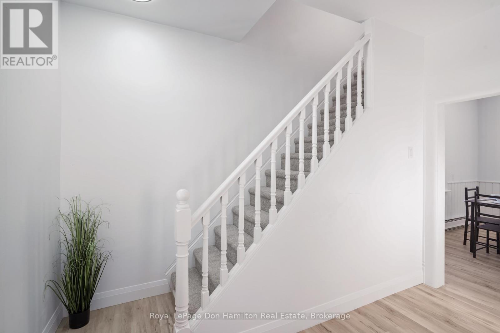 3049 Queen Street, Howick, Ontario  N0G 1V0 - Photo 25 - X12608490