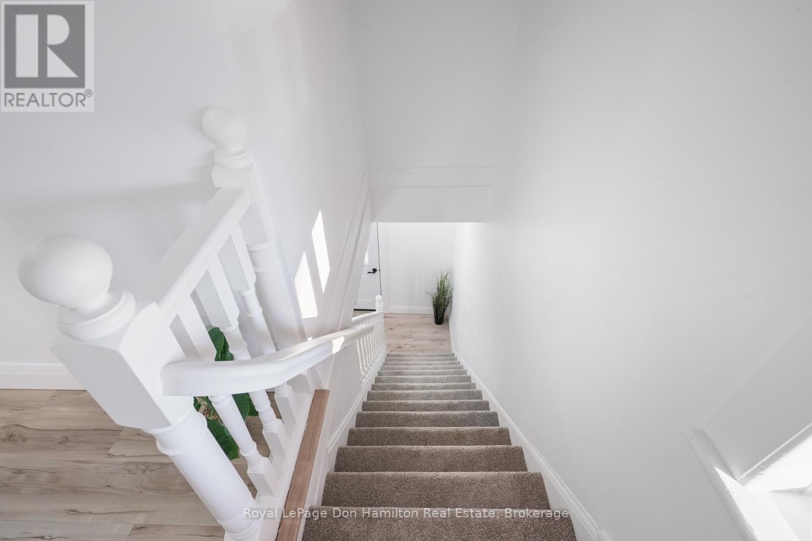 3049 Queen Street, Howick, Ontario  N0G 1V0 - Photo 26 - X12608490