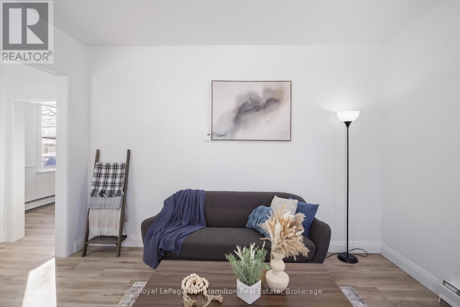 3049 Queen Street, Howick, Ontario  N0G 1V0 - Photo 9 - X12608490